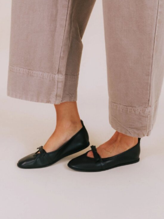 NEW Free People Free People Mania Bow Flats  Leather  upper and lining! 2511 3S2 - Picture 4 of 7